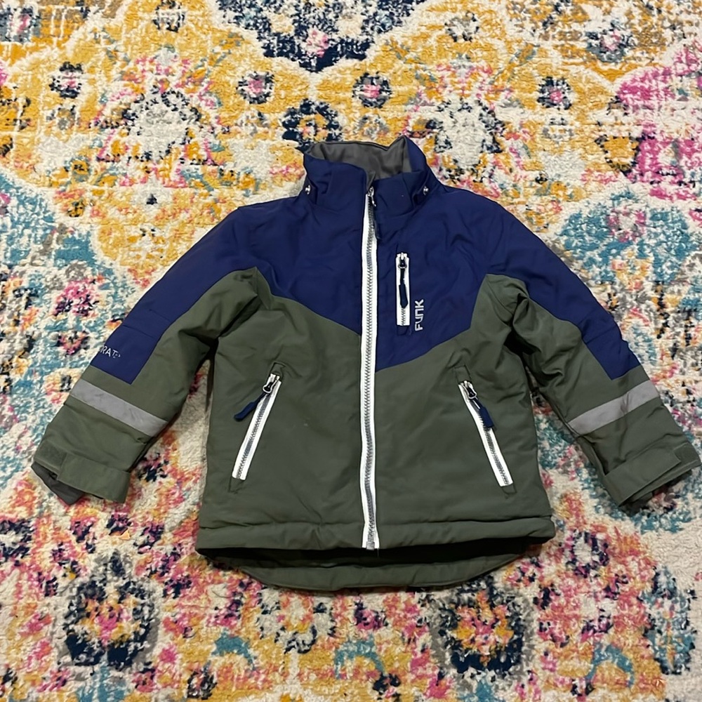 Snow jacket 157 from Sweden. Size 90 EU size 2-3 US